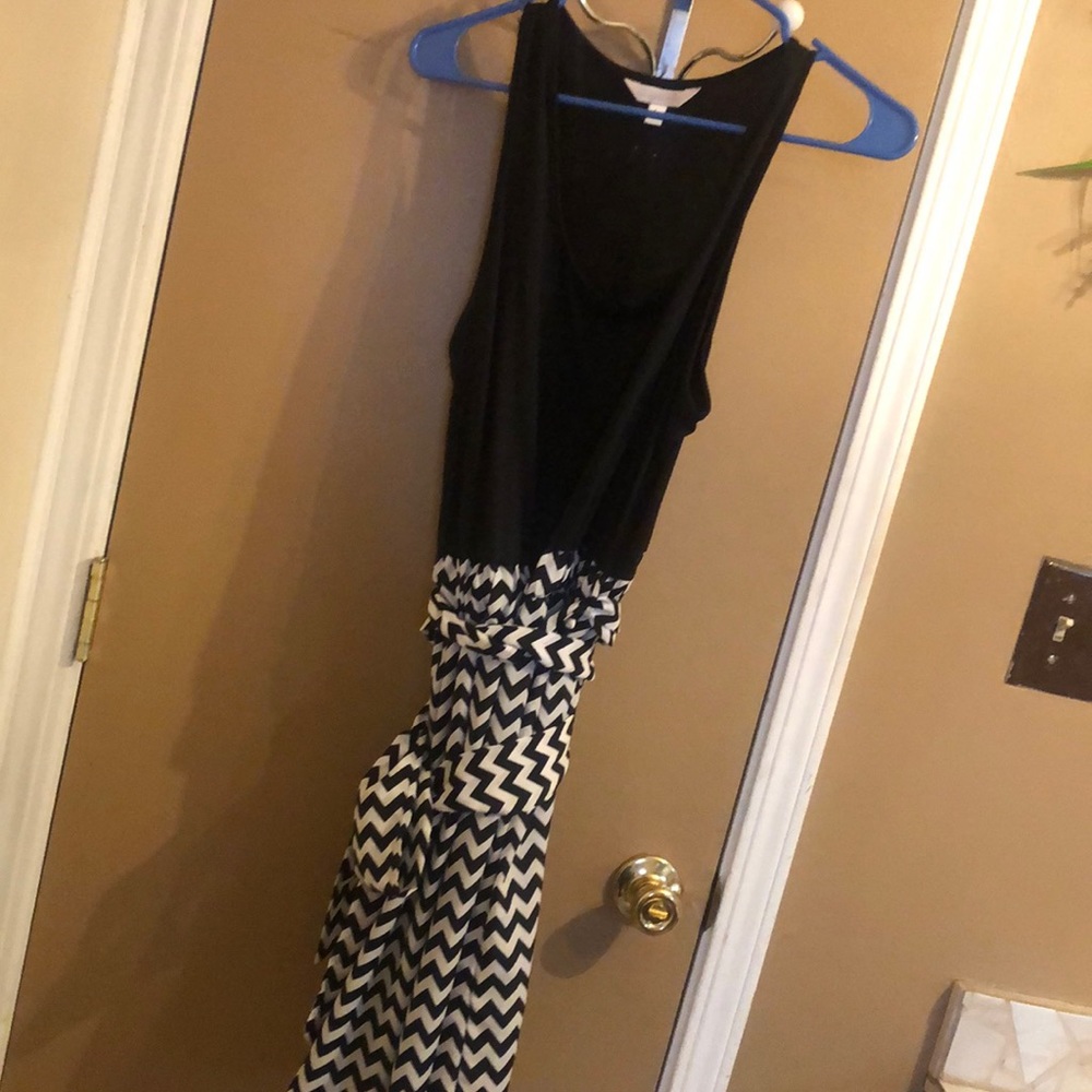 Pretty sleeveless dress